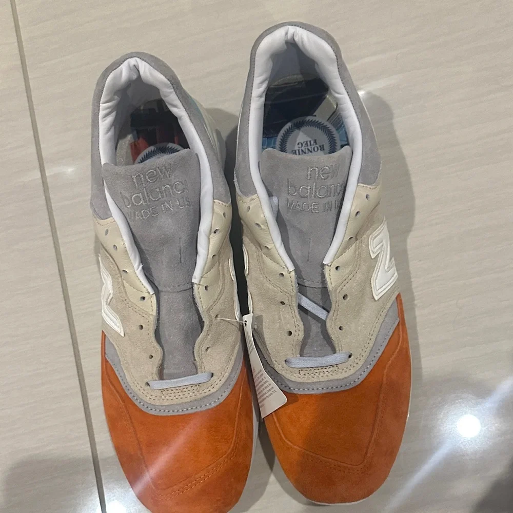 New Balance Ronnie Fieg Kith Men's Orange and Beige Sneakers - Picture 3 of 4